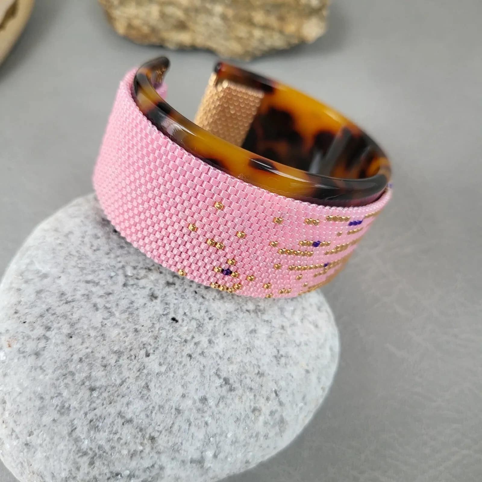 pixie dust – delica seed bead cuff bracelet (6) pixie dust – delica seed bead cuff bracelet (6)
